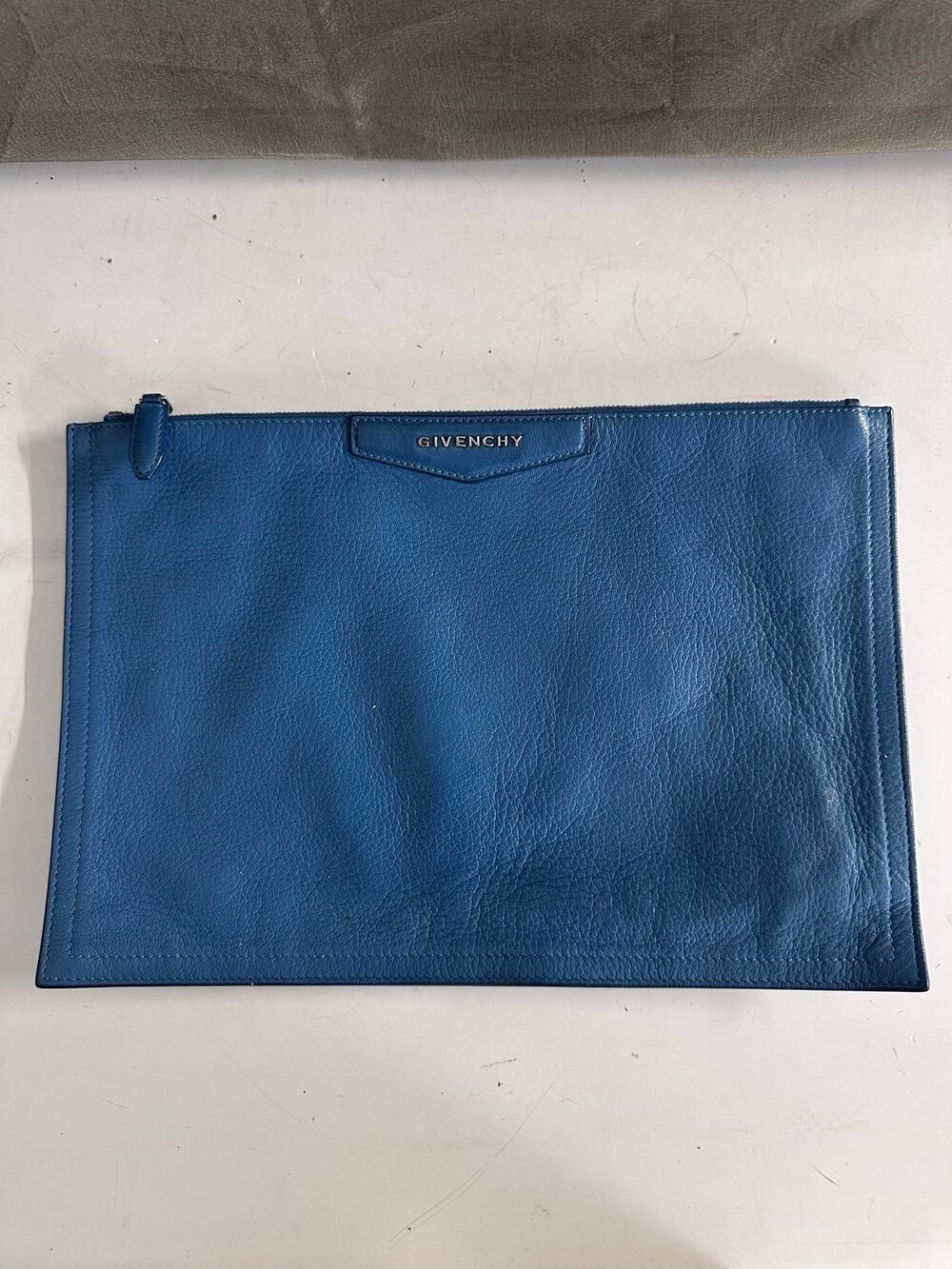 Givenchy Antigona Zip Clutch Pouch